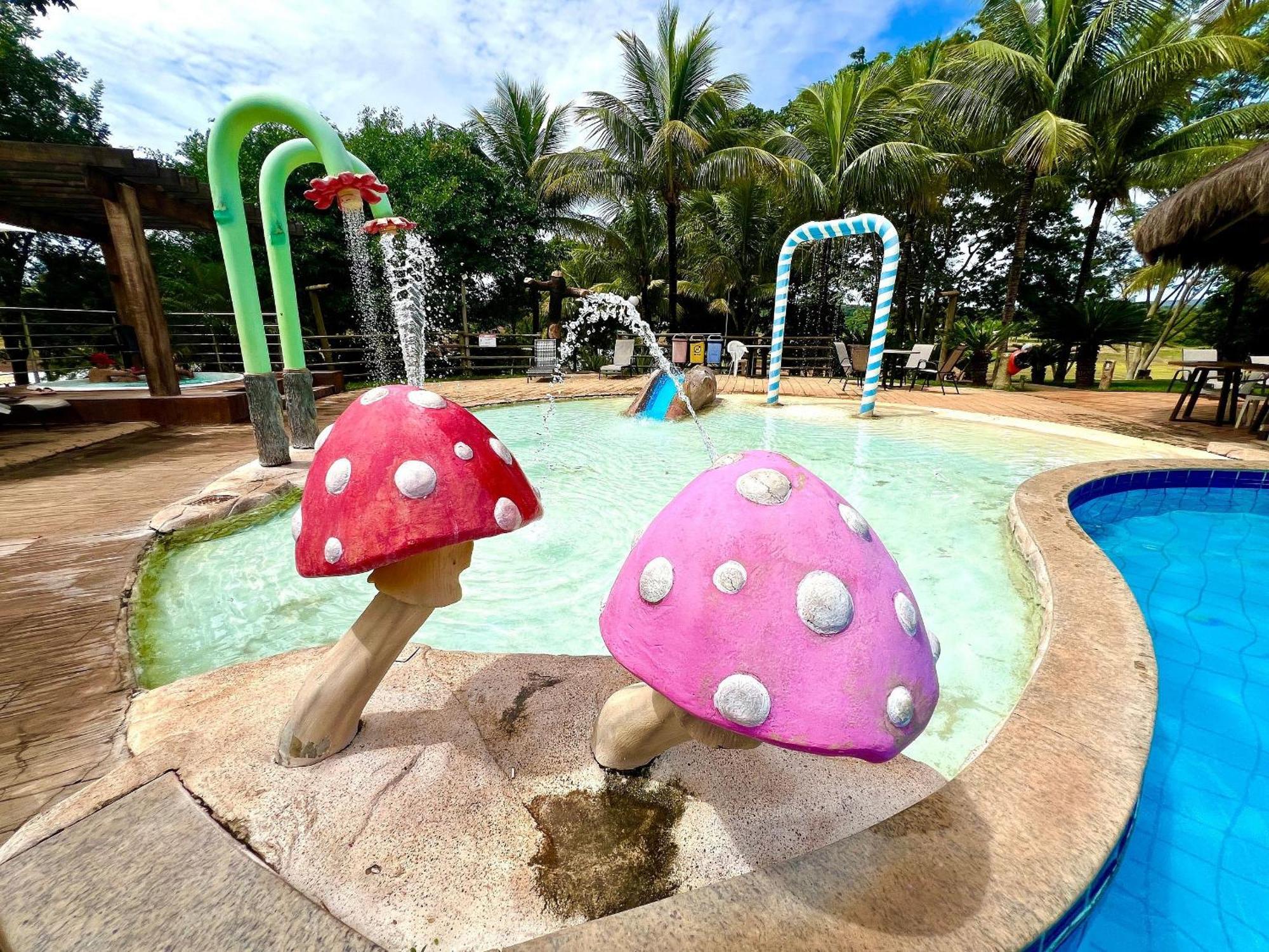Pontal Do Lago Apartamentos Para Temporada Калдас-Новас Экстерьер фото